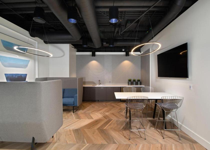 shared lounge/tv area