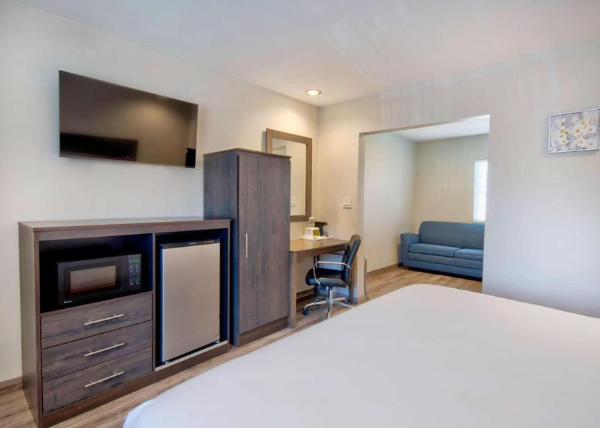California Rosemead King Room - Non-Smoking