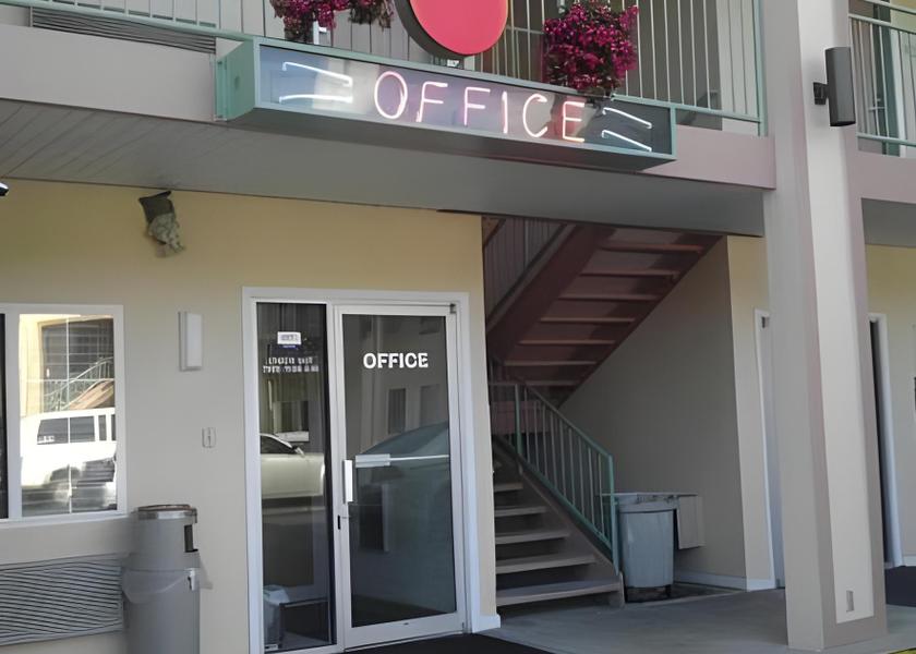 Nebraska Omaha exterior view