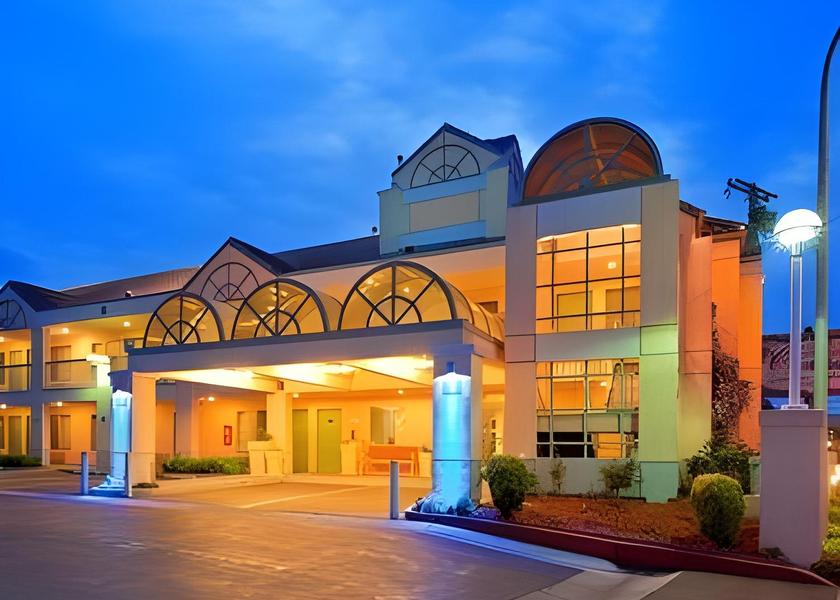 California Redwood City exterior view