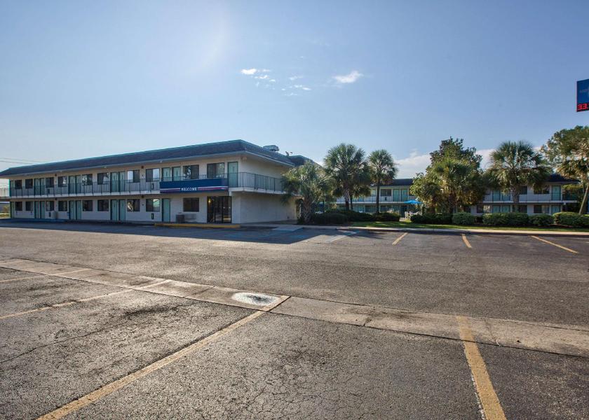 Georgia Valdosta exterior view