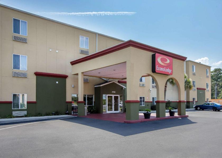 Georgia Valdosta Hotel Exterior