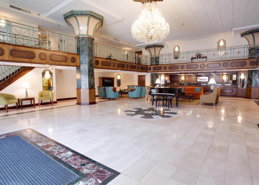 Missouri St. Louis Lobby