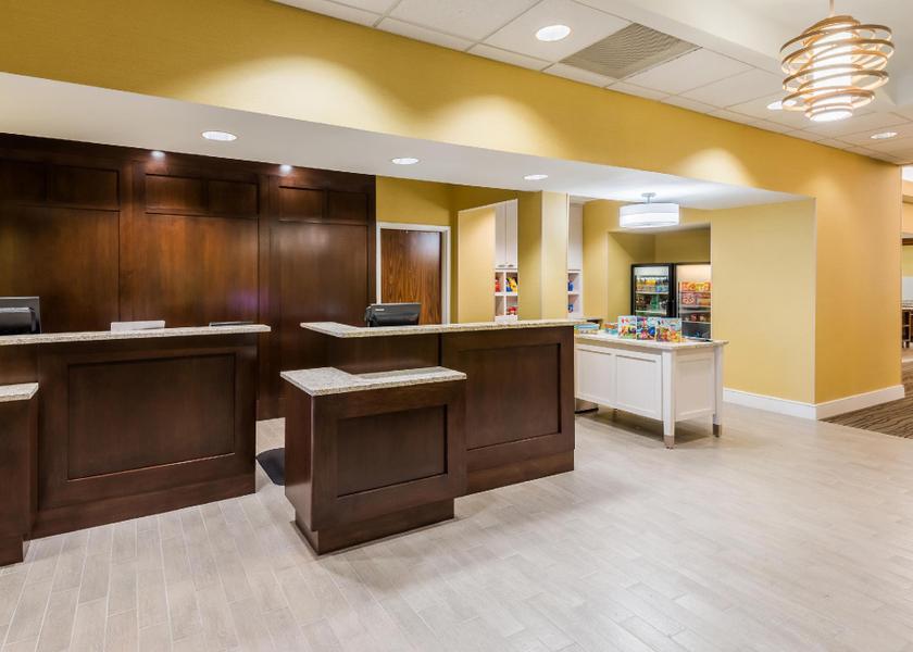 Missouri Maryland Heights lobby