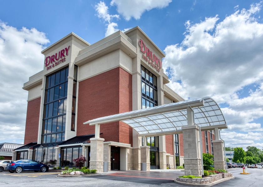 Missouri St. Louis Hotel Exterior