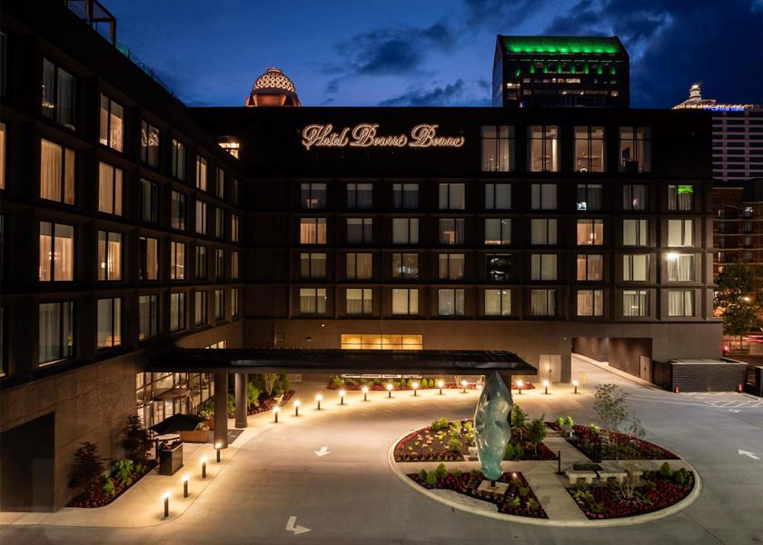 Kentucky Louisville exterior view