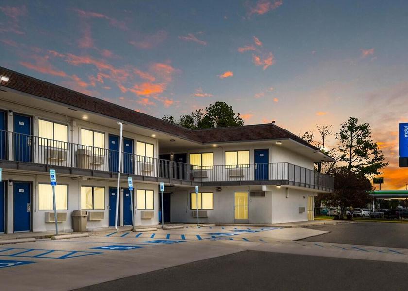 Virginia Sandston exterior view