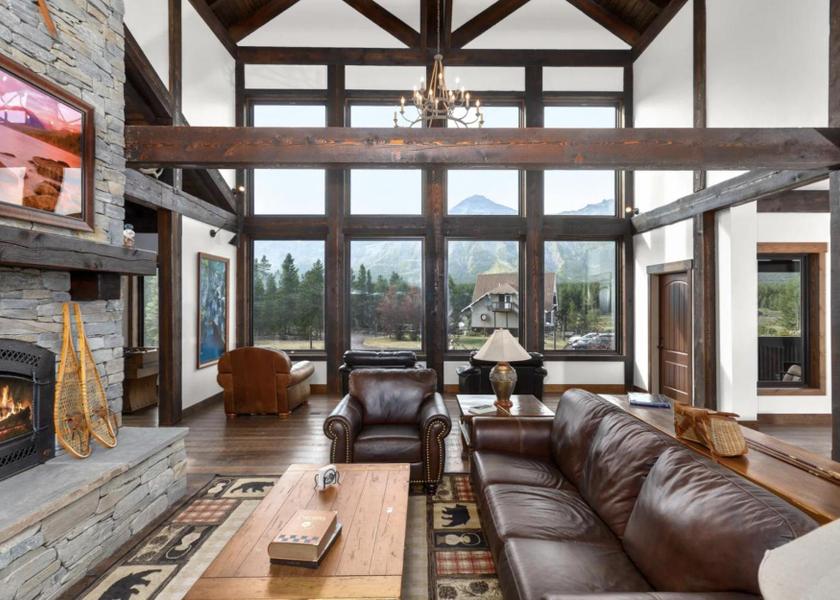 Montana East Glacier Park exterior view