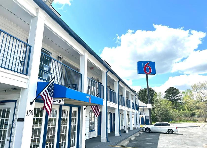 Georgia Macon exterior view