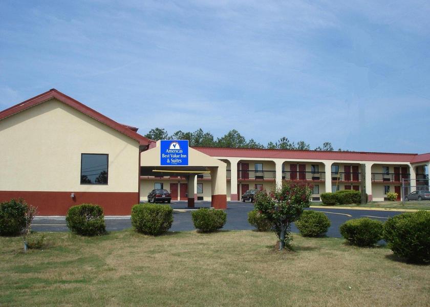 Georgia Macon exterior view