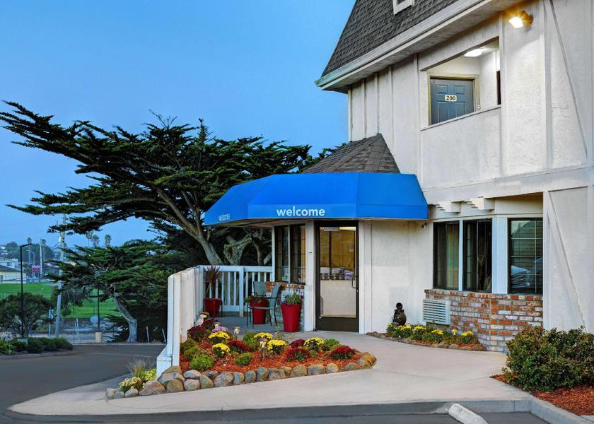 California Marina exterior view