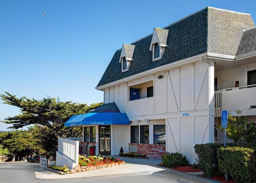 California Marina exterior view
