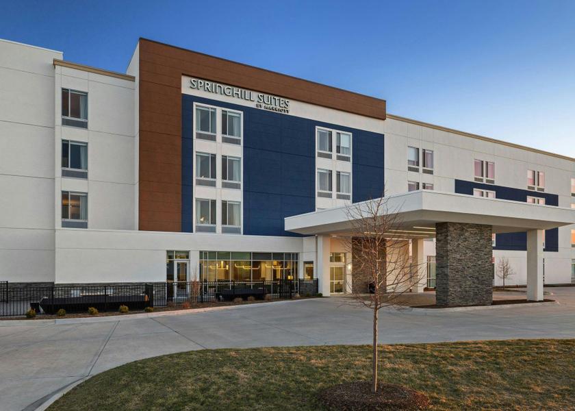 Iowa Bettendorf exterior view