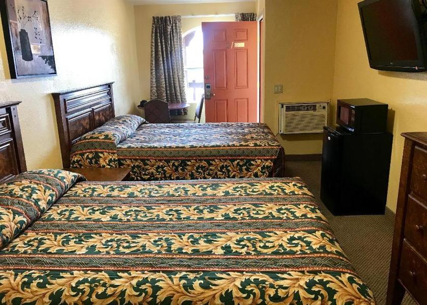 California Escondido Comfort Quadruple Room