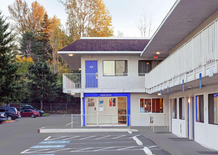 Oregon Troutdale exterior view