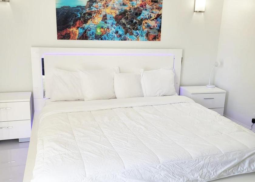 Florida Lake Worth King Room with Pool View