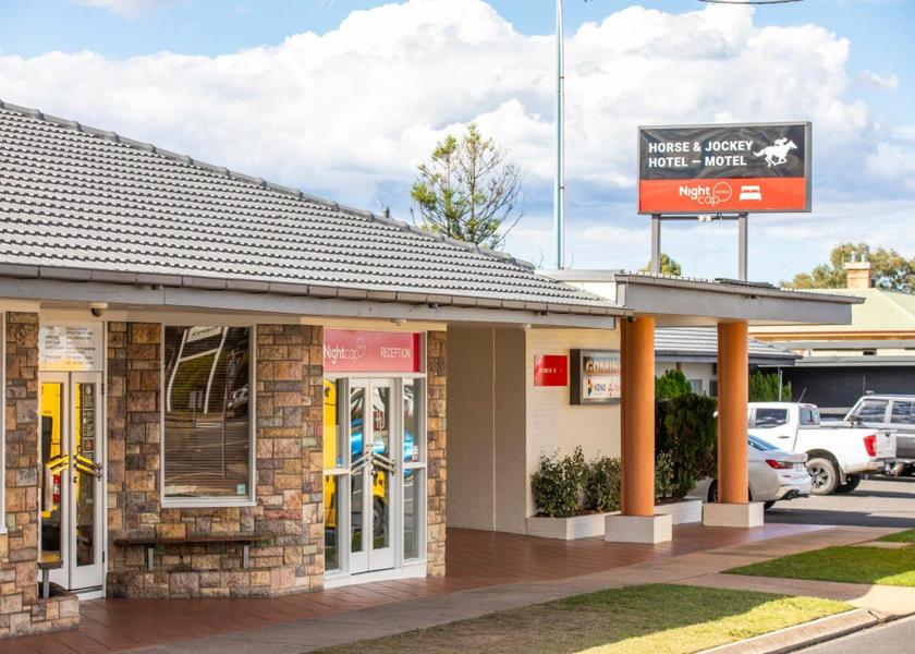 Queensland Warwick exterior view
