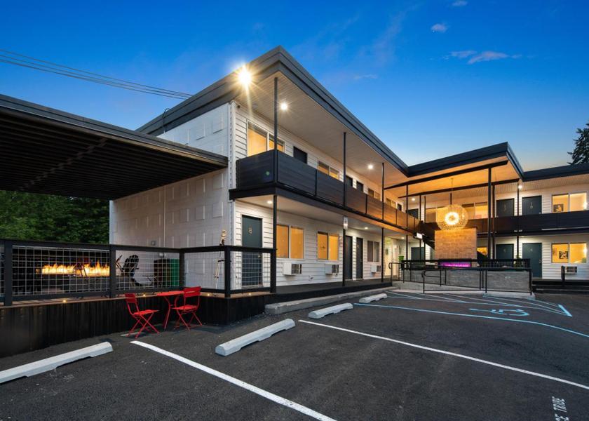 Washington Pullman exterior view