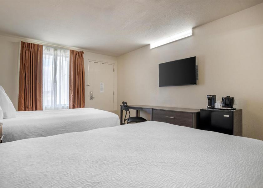 Louisiana Gonzales Accessible - 2 Double, Mobility Accessible, Roll In Shower, Refrigerator, Non-smoking, Continental B