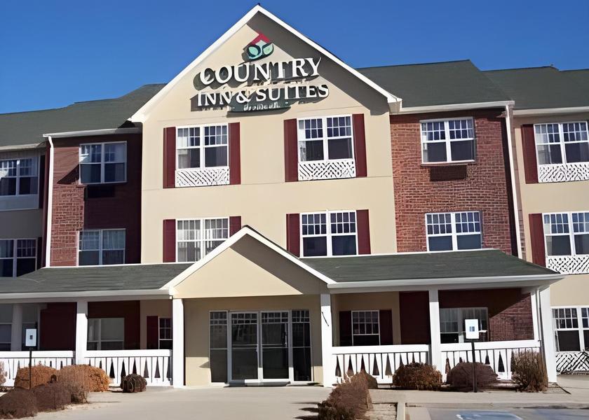 Iowa Mason City Hotel Exterior