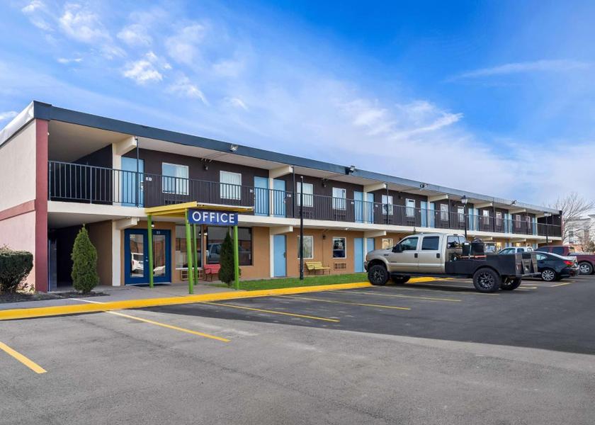 Illinois Danville exterior view