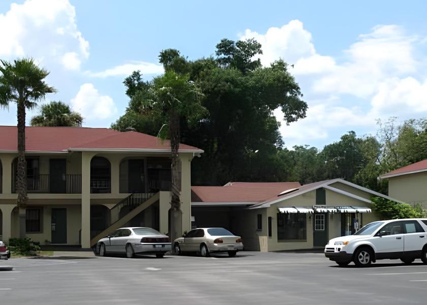 Florida Orange City Exterior view