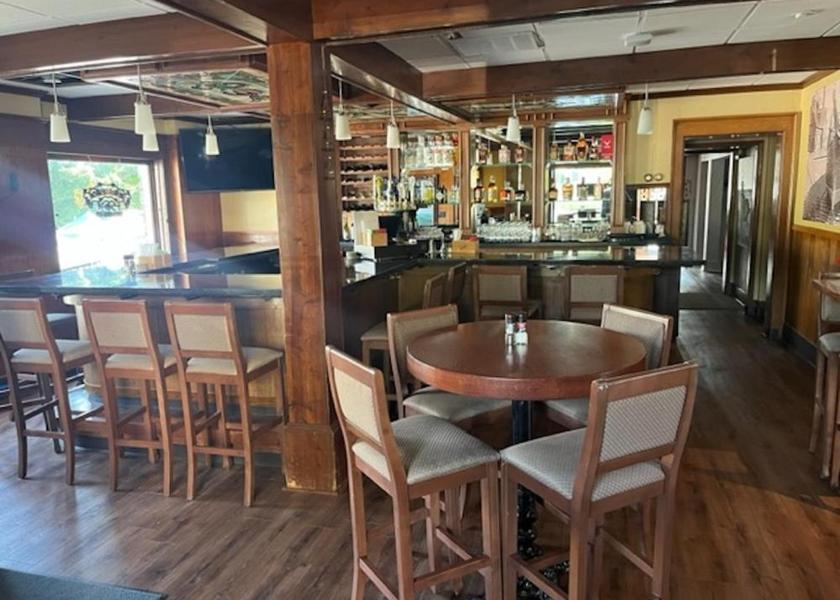 Wisconsin Port Washington bar/lounge