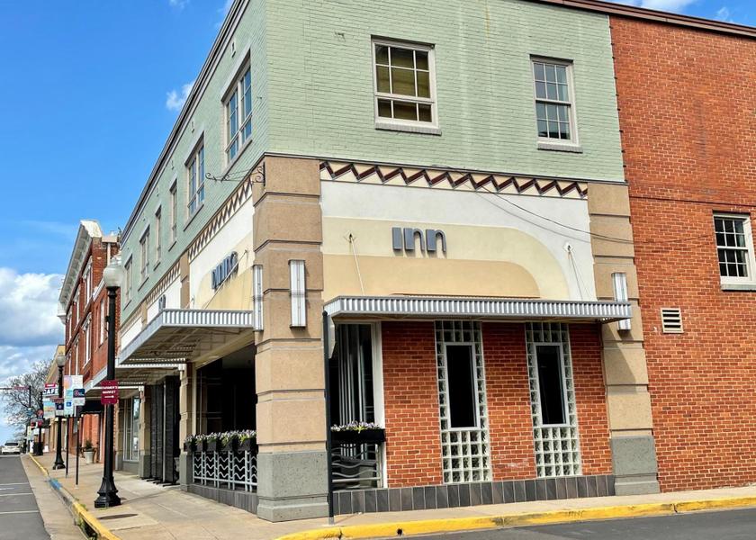 Virginia Culpeper Exterior view