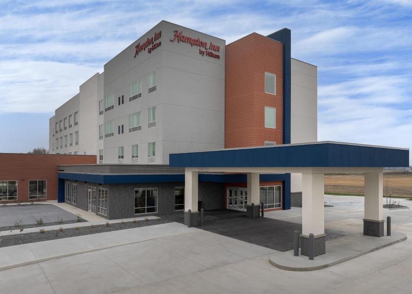 Missouri Dexter Exterior view