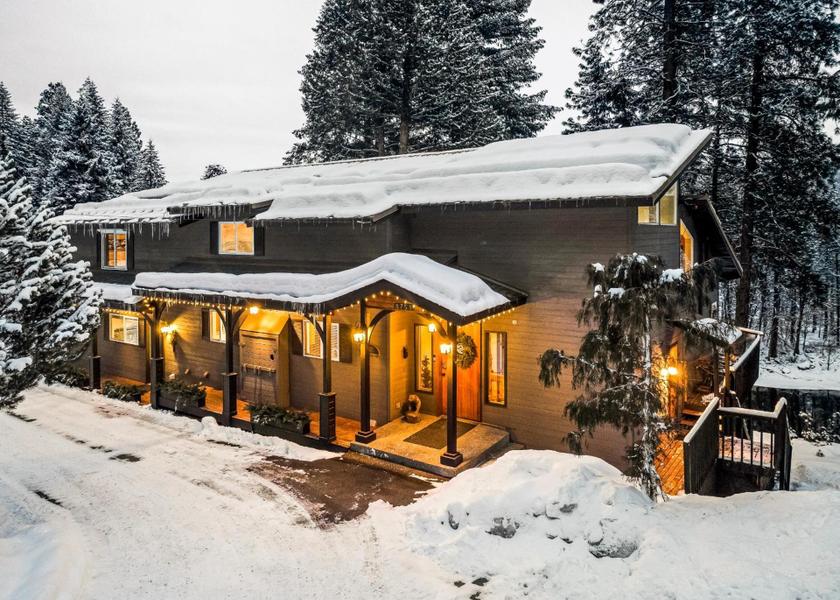 Washington Leavenworth exterior view