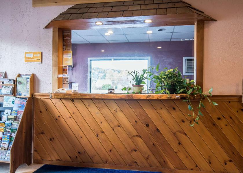 Vermont Rockingham lobby