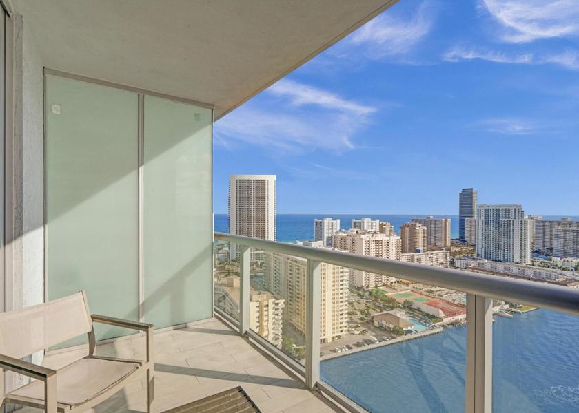 Florida Hallandale Beach balcony/terrace