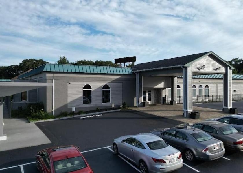 Massachusetts New Bedford Property entrance
