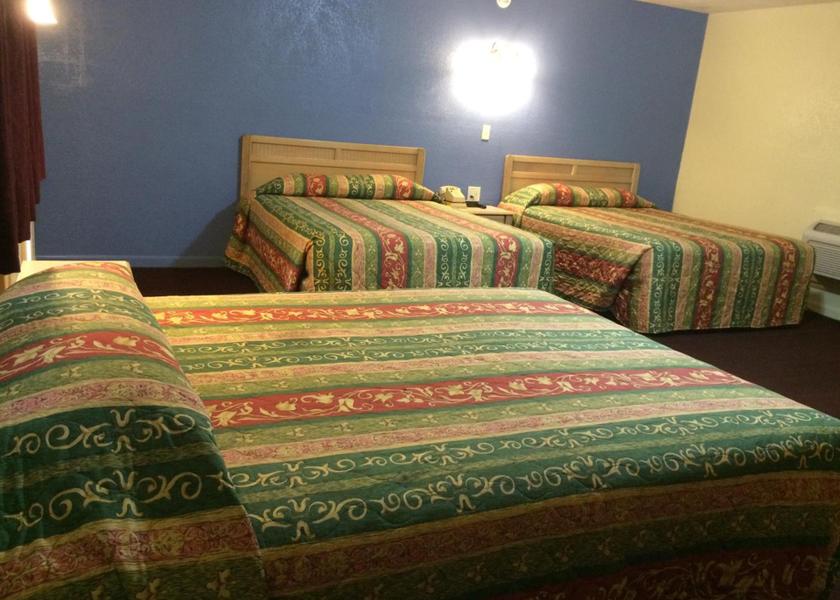 Texas Shamrock Triple Room