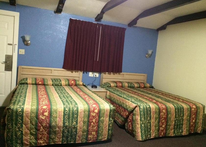 Texas Shamrock Deluxe Queen Room