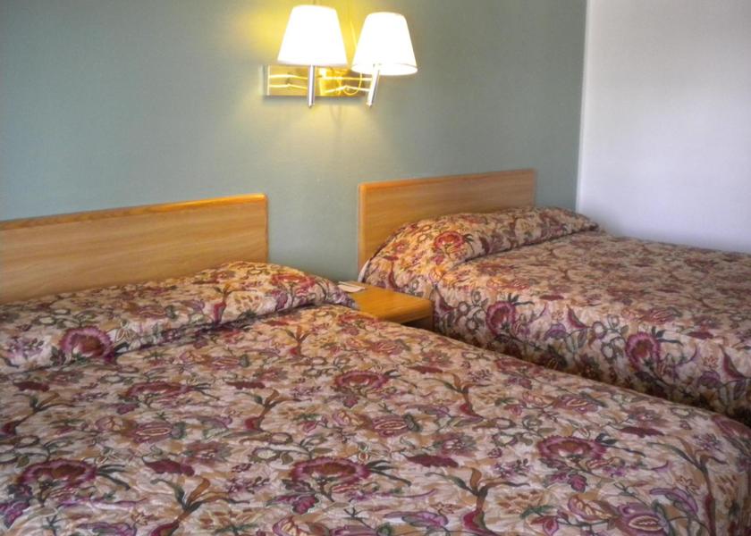 California Wasco Standard Queen Room with Two Queen Beds