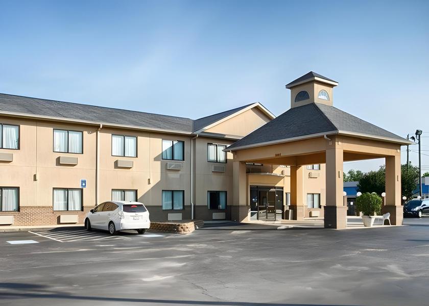 Georgia Waynesboro Hotel Exterior
