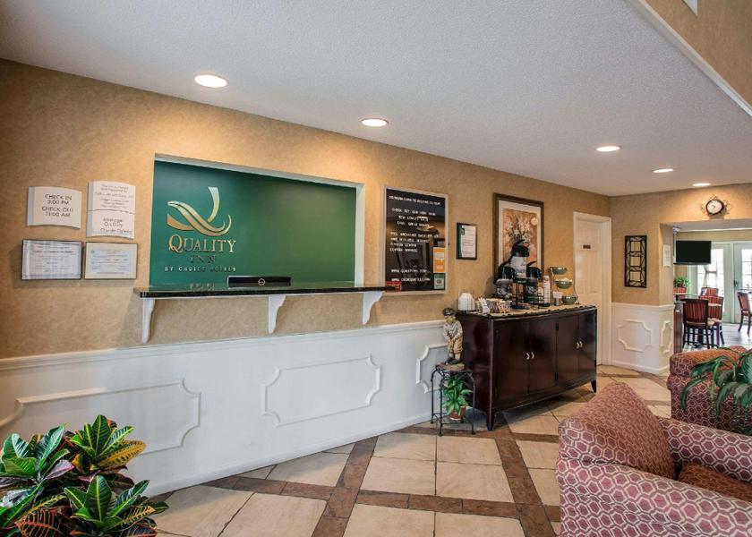 Georgia Waynesboro lobby