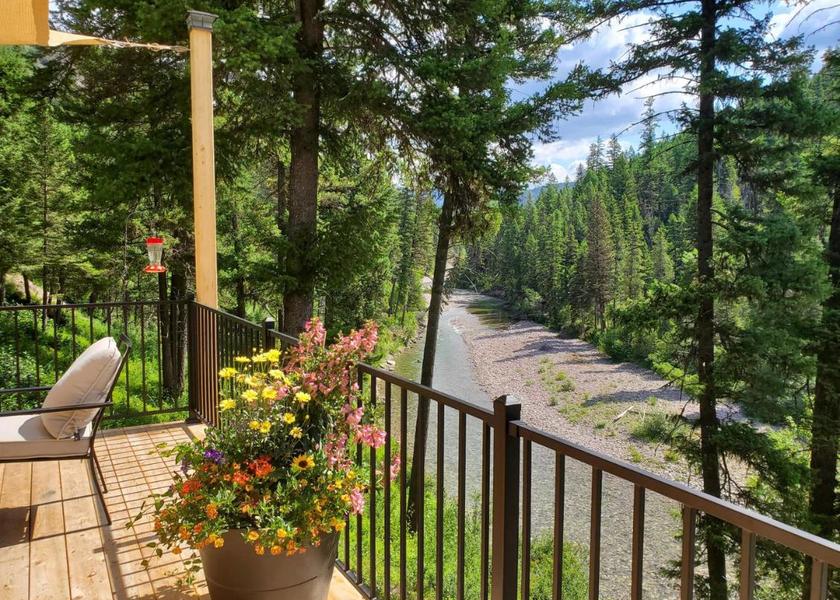 Montana Bigfork exterior view