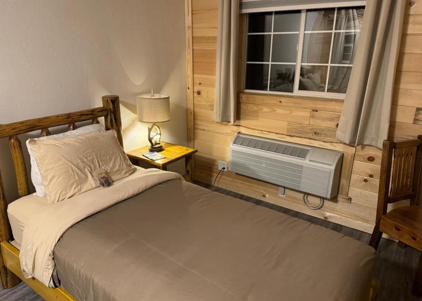 Idaho Bonners Ferry Budget Double Room