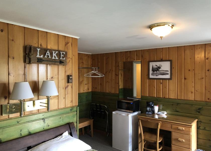Colorado Grand Lake Standard - One Queen - Private Bath