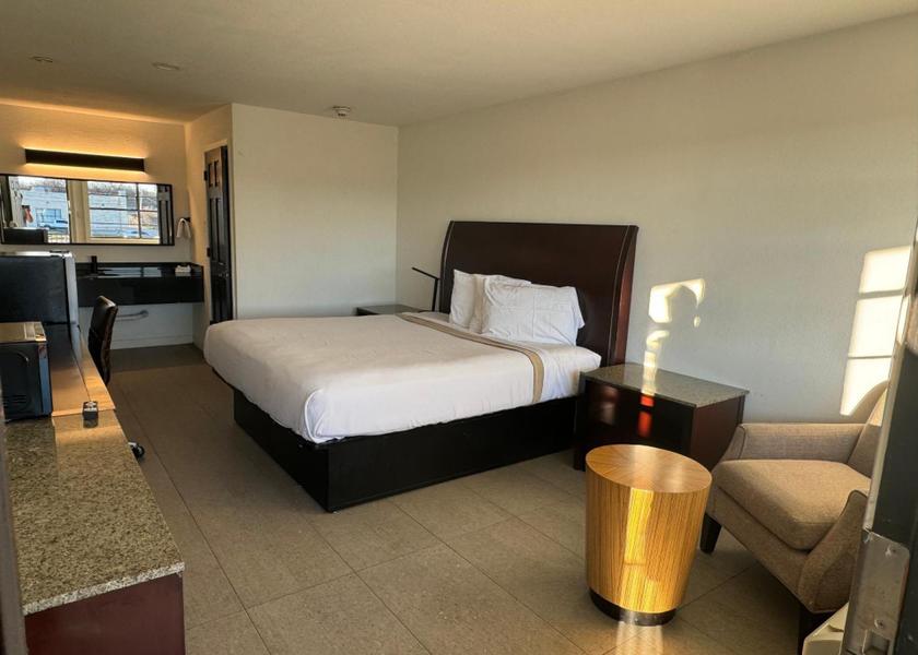 Texas Mabank Standard Family Room