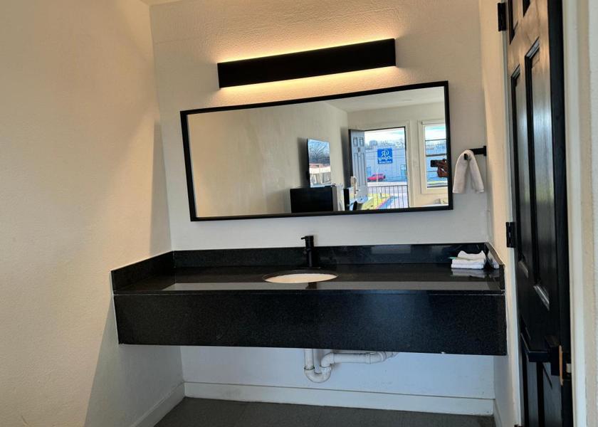 Texas Mabank Standard Family Room