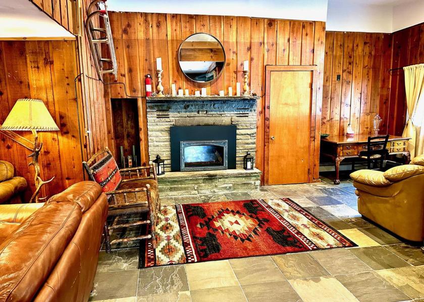 New York hunter Public Areas