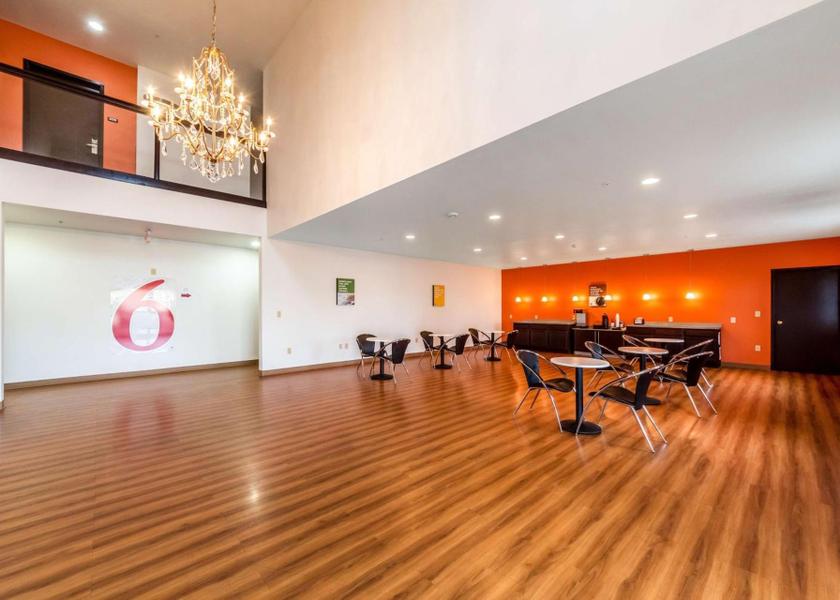 shared lounge/tv area