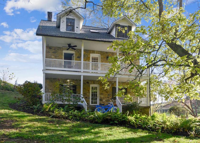 Virginia Middleburg Exterior view