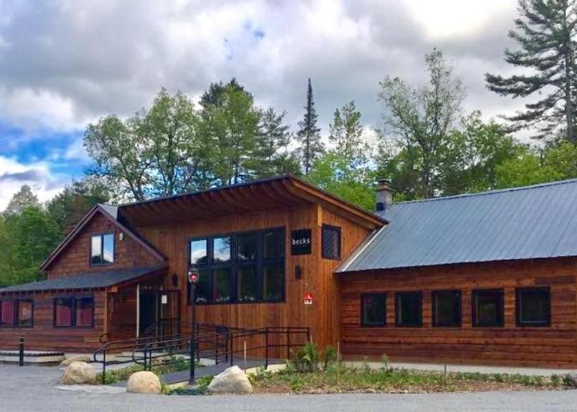 New York North Creek Restaurant