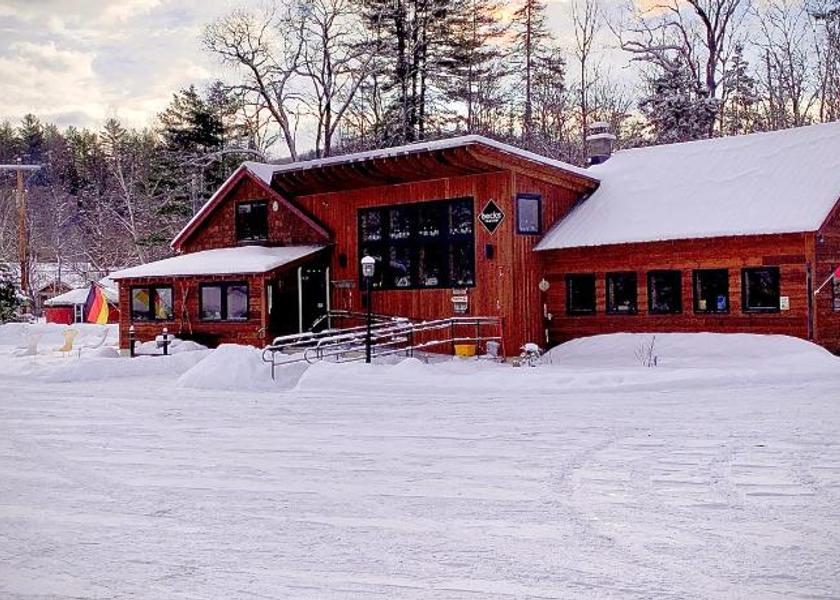 New York North Creek Restaurant