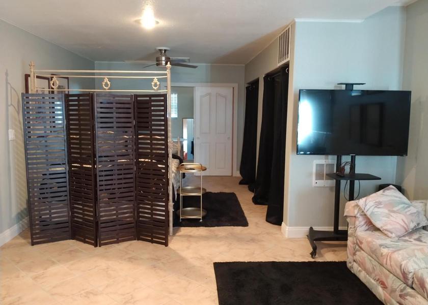 Nevada Pahrump Family Studio