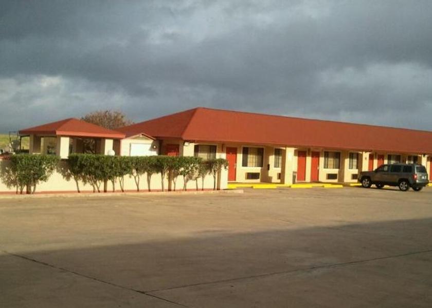 Texas Pearsall Exterior view